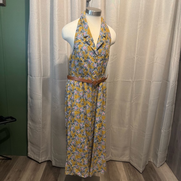 ModCloth Floral Collared Halter Neck Romper - Picture 5 of 6